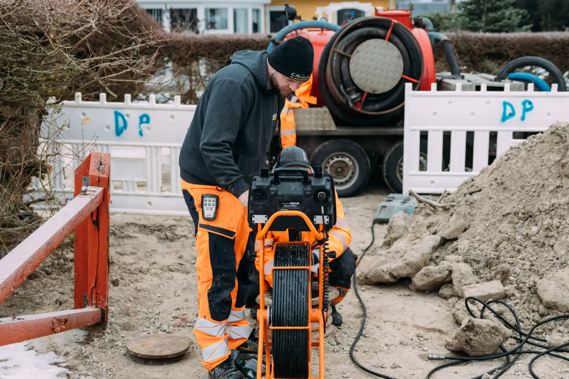 Borearbejde med specialudstyr til kloak- og jordarbejde i København.